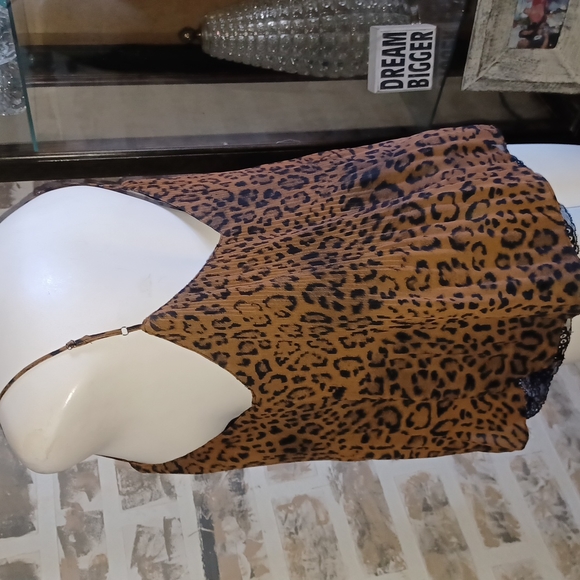 Zara pleaded spaghetti strap top - Picture 10 of 16